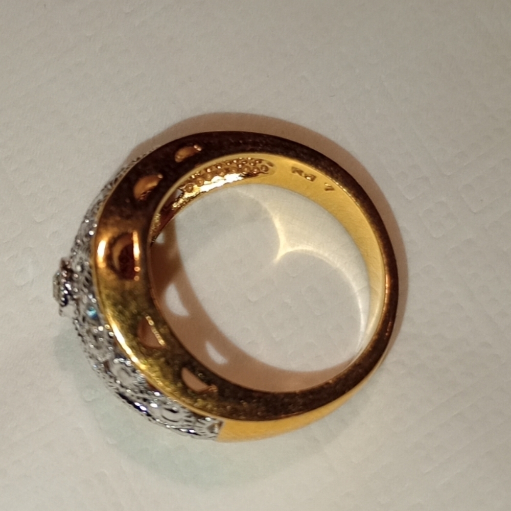 Avon Gold and Silver Intricate Women's Ring - Picture 3 of 8